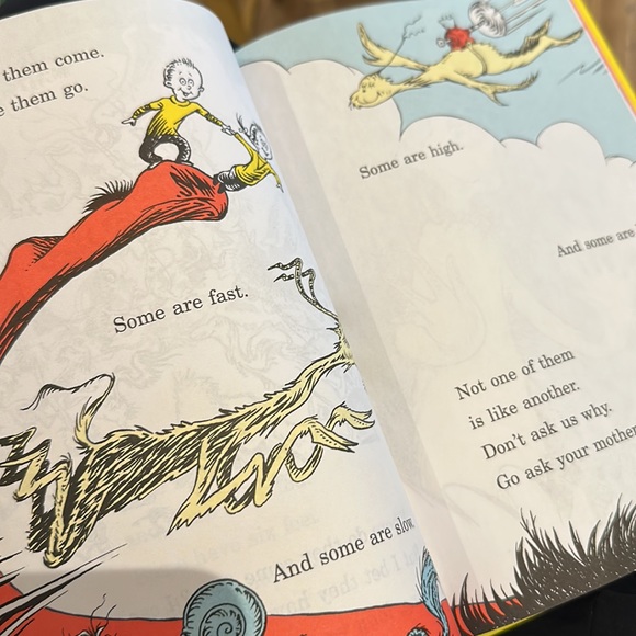 Book: Dr Seuss One Fish Two Fish Red Fish Blue Fish - Picture 3 of 5